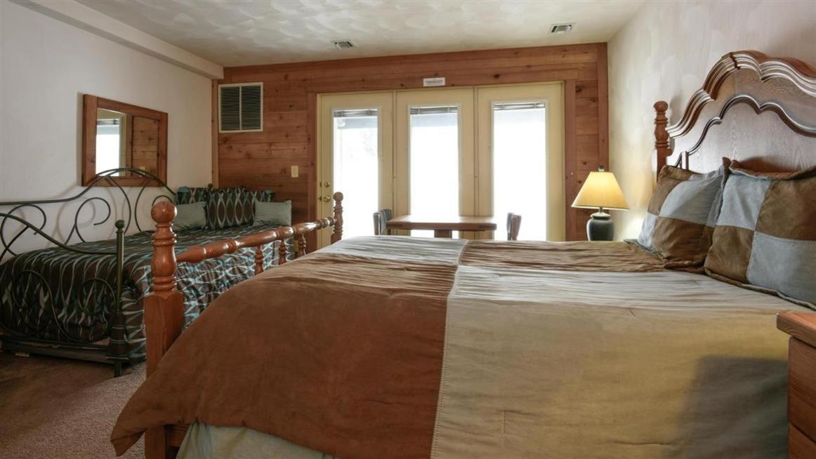 Seven Springs Stoneridge 3 Bedroom Standard - Ski-in Out, Pet Friendly! * Champion